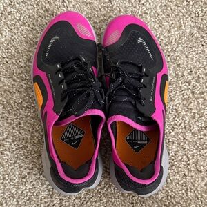 Like New Nike Free RN Size 7
